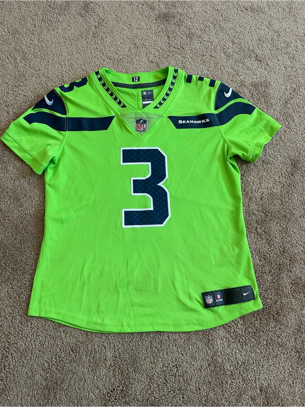 Nike Kids Seattle Seahawks Russell Wilson Action Green Jersey-Small